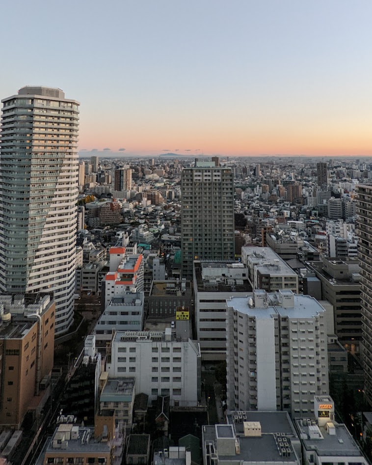 Ikebukuro am frühen Morgen