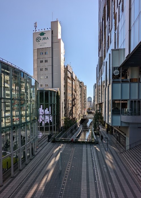 Shibuya Stream am Vormittag
