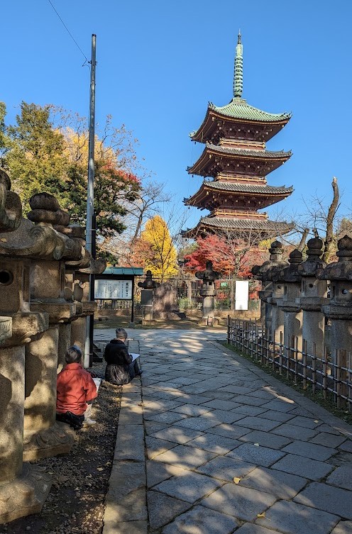 Ueno Tōshō-gū mit vergoldetem Tor